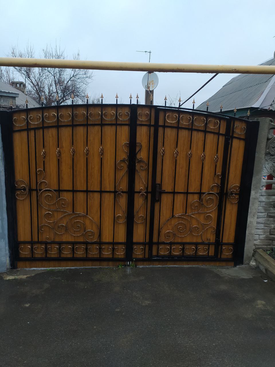 Заказ кованных ворот в Донецке и Макеевке