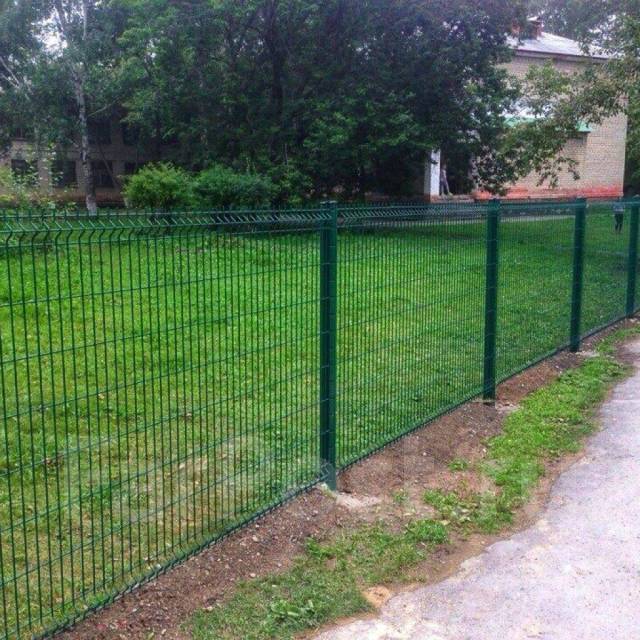 Заказать забор из 3д сетки гиттер сделать  Донецк, Макеевка, Волноваха, Мариуполь,Горловка, Снежное, Торез, Шахтёрск, Ясиноватая, Еленовка, Докучаевск, Амвросиевка,Харцызск, Енакиево, Авдеевка.